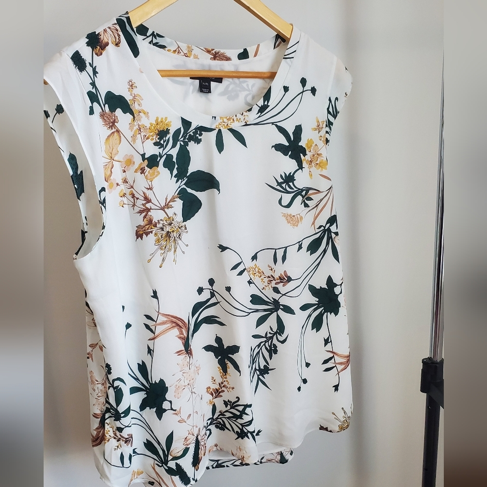 Sleeveless top